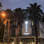 Vega Aparthotel 4*