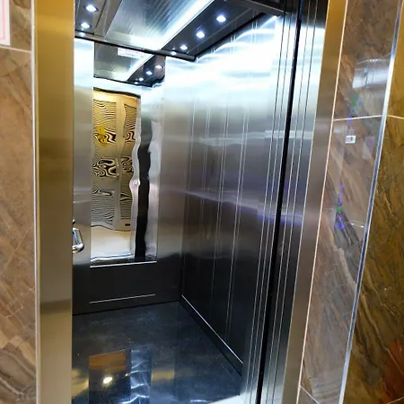 Lägenhetshotell Vega 4*